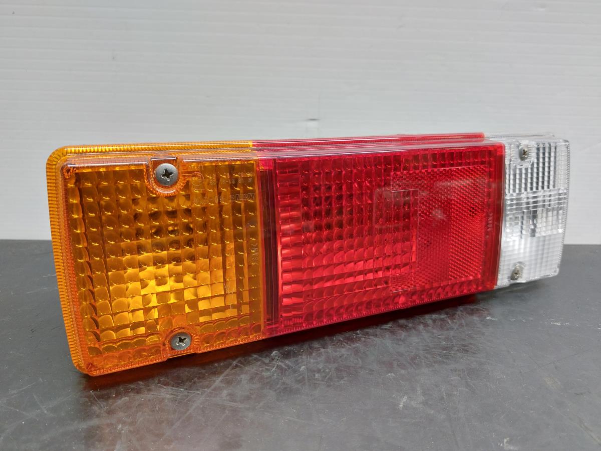 Farolim Stop Esq TOYOTA HILUX VI Pick-up (_N1_) | 94 - 06