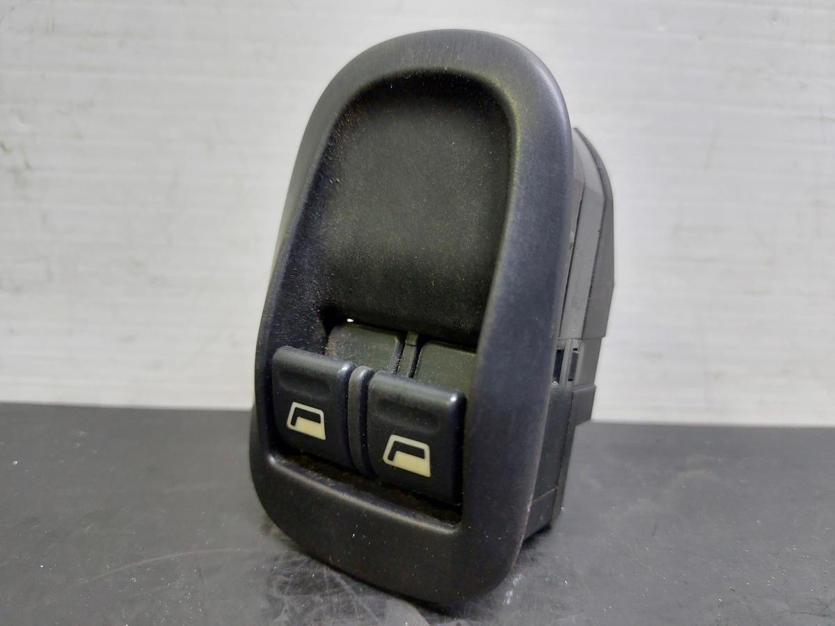 Interruptor vidro frente esquerdo PEUGEOT 206 Hatchback (2A/C) | 98 - 12