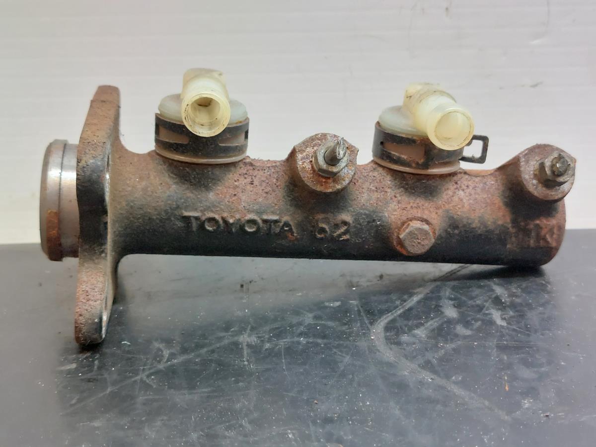 Bomba de Travões TOYOTA HIACE III Caixa (LH100 / LH102) | 89-95
