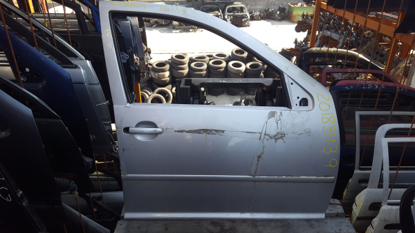 Porta Frente Dto VOLKSWAGEN - ID S_43438