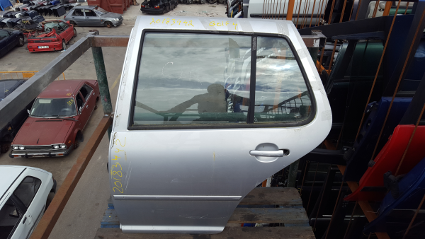 Porta Trás Esq VOLKSWAGEN - ID S_43441