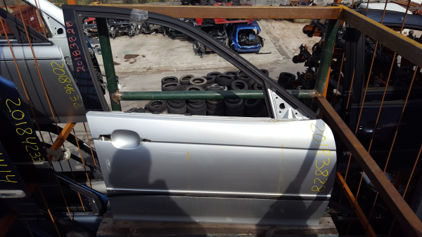 Porta Frente Dto BMW - ID S_43827