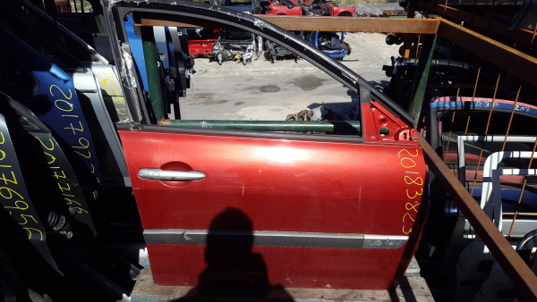 Porta Frente Dto RENAULT - ID S_43822