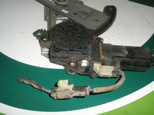 Elevador Frente Esq Electrico HYUNDAI JOB Cami?o de plataforma/chassis | 97 - 01 Imagem-2