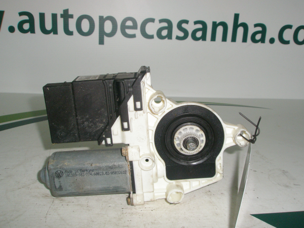 Motor elevador trás esq. VOLKSWAGEN BORA (1J2) | 98 - 13 Imagem-1