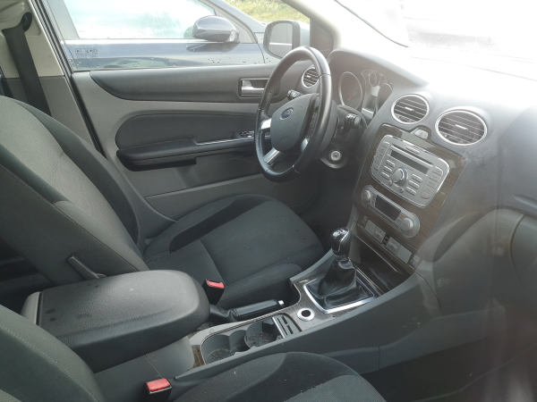 FOCUS II Turnier  FORD - ID V_SALV20140081