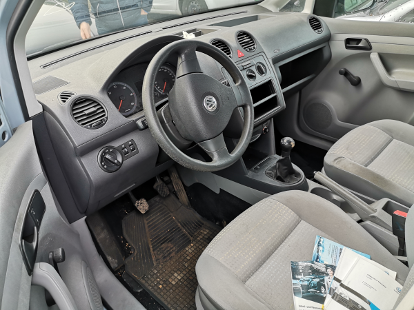 CADDY III Caixa  VOLKSWAGEN - ID V_SALV20140083