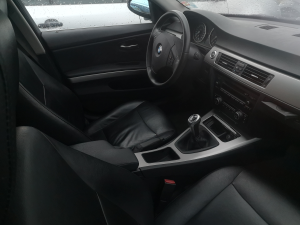 3 Touring  BMW - ID V_SALV20140091