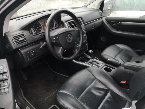B-CLASS  MERCEDES-BENZ - ID V_SALV20140093