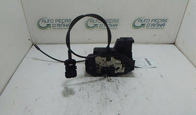 Fecho da Porta Frente Esq RENAULT - ID S_36316