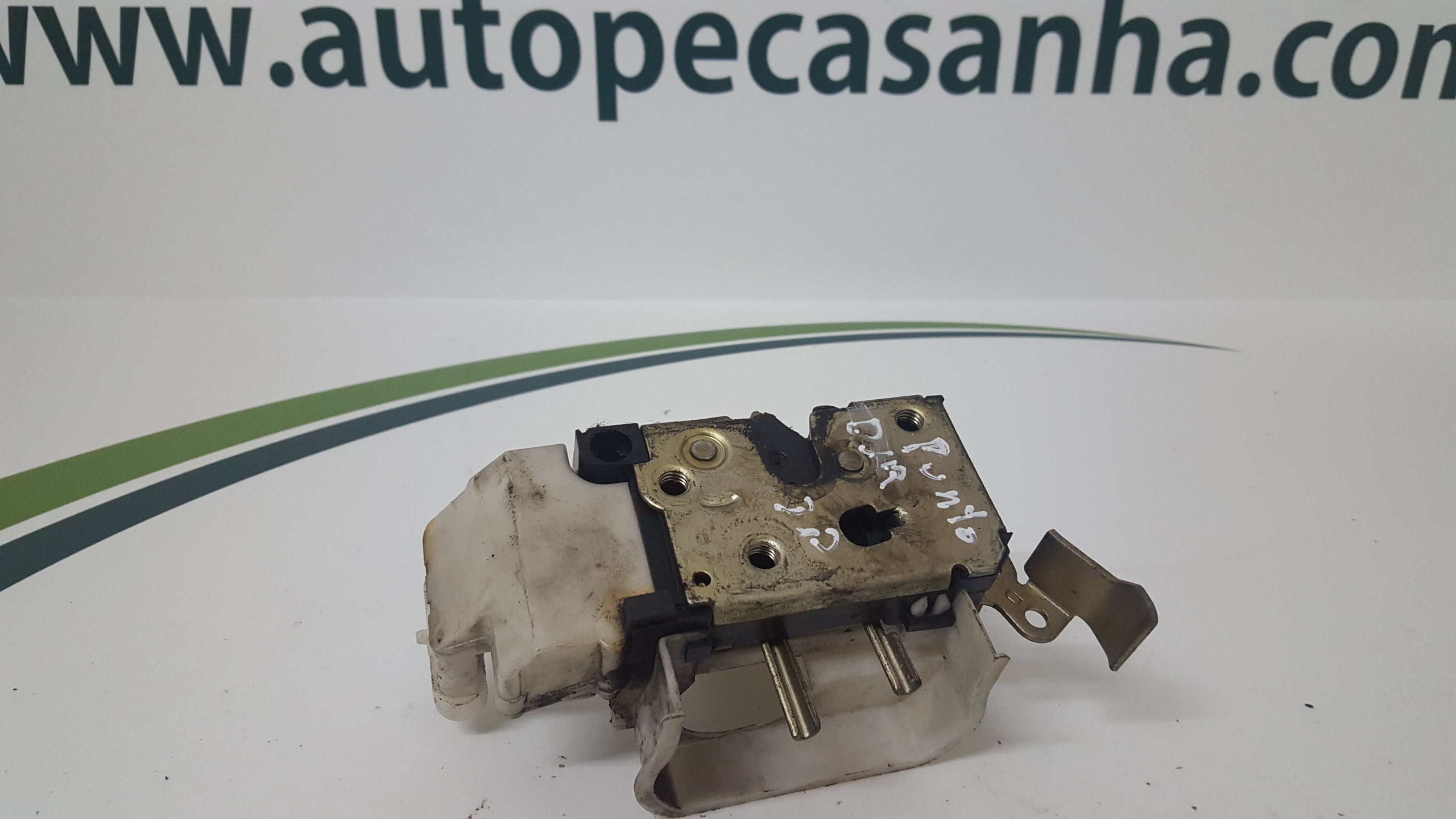 Fecho da Porta Frente Dto FIAT - ID S_39415