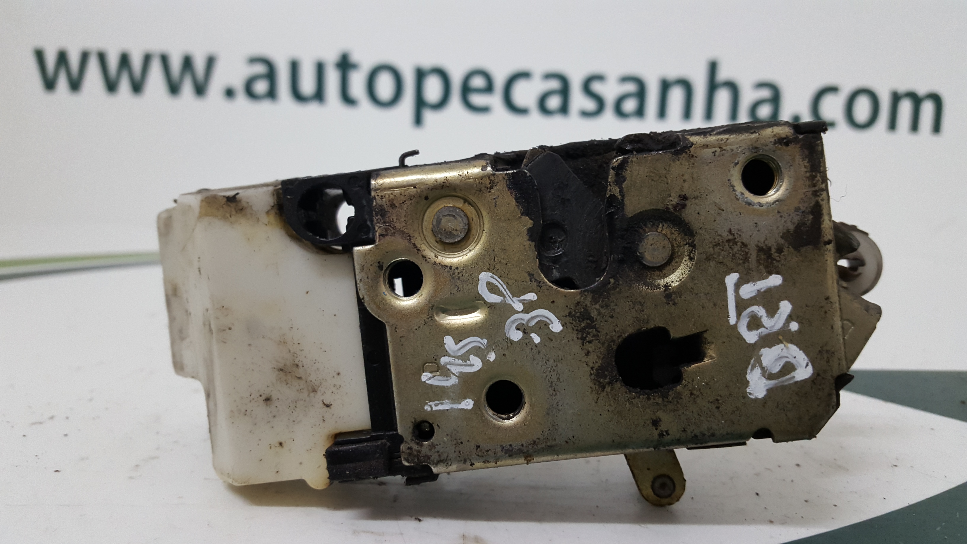 Fecho da Porta Frente Dto ALFA ROMEO - ID S_39790