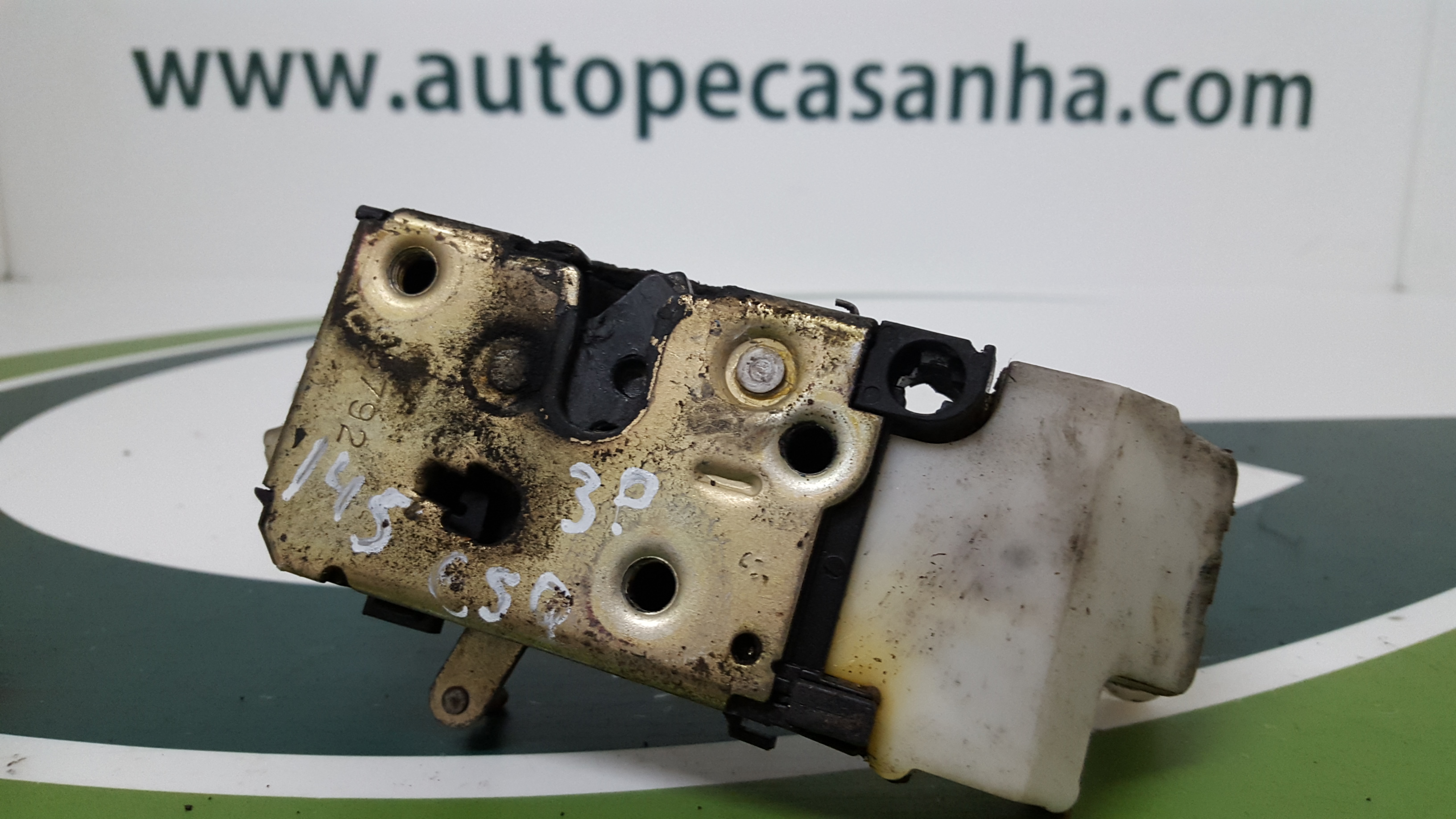 Fecho da Porta Frente Esq ALFA ROMEO - ID S_39791