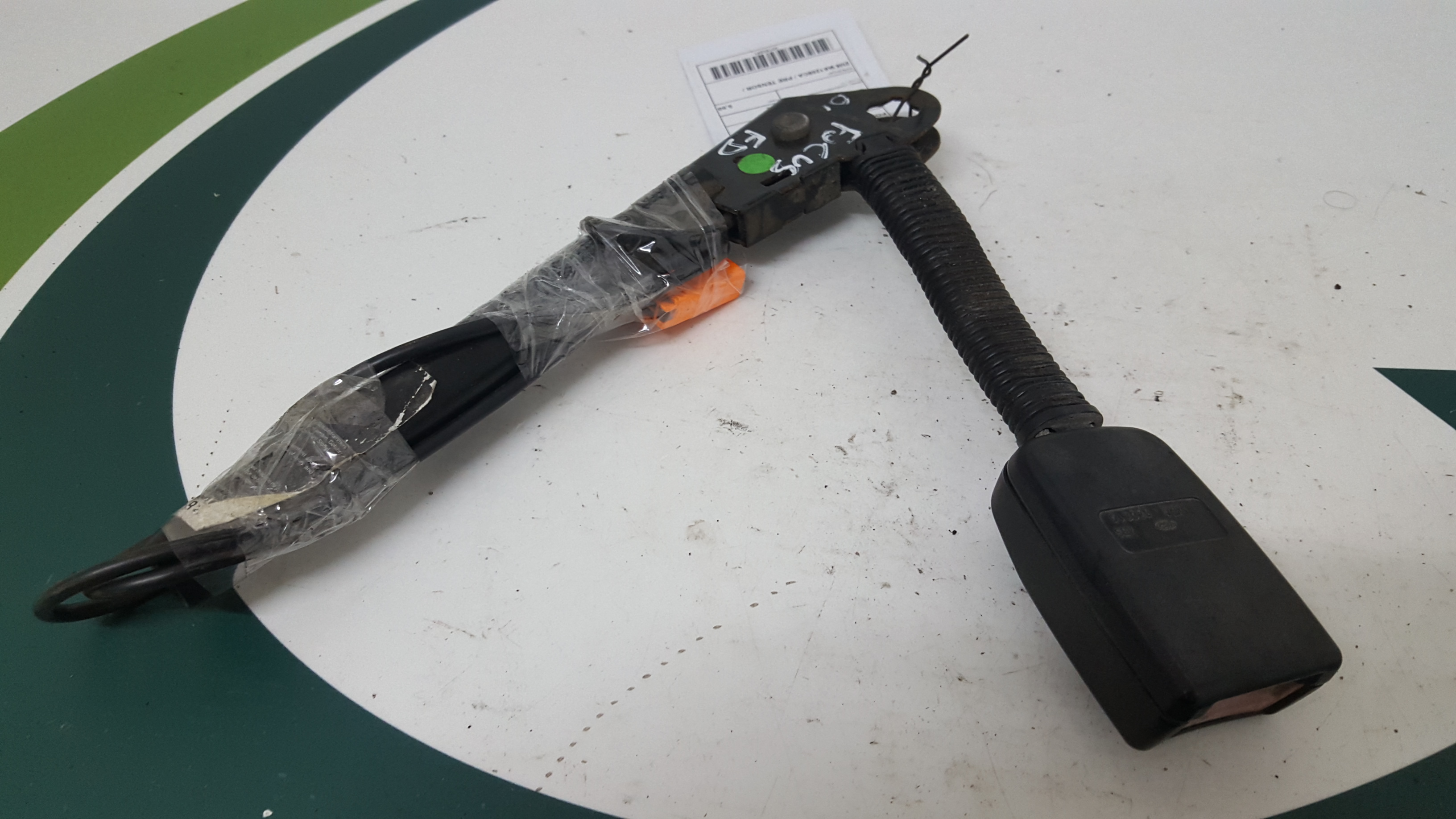 Engate Cinto Frente Dto FORD FOCUS Turnier (DNW) | 99 - 07 Imagem-1