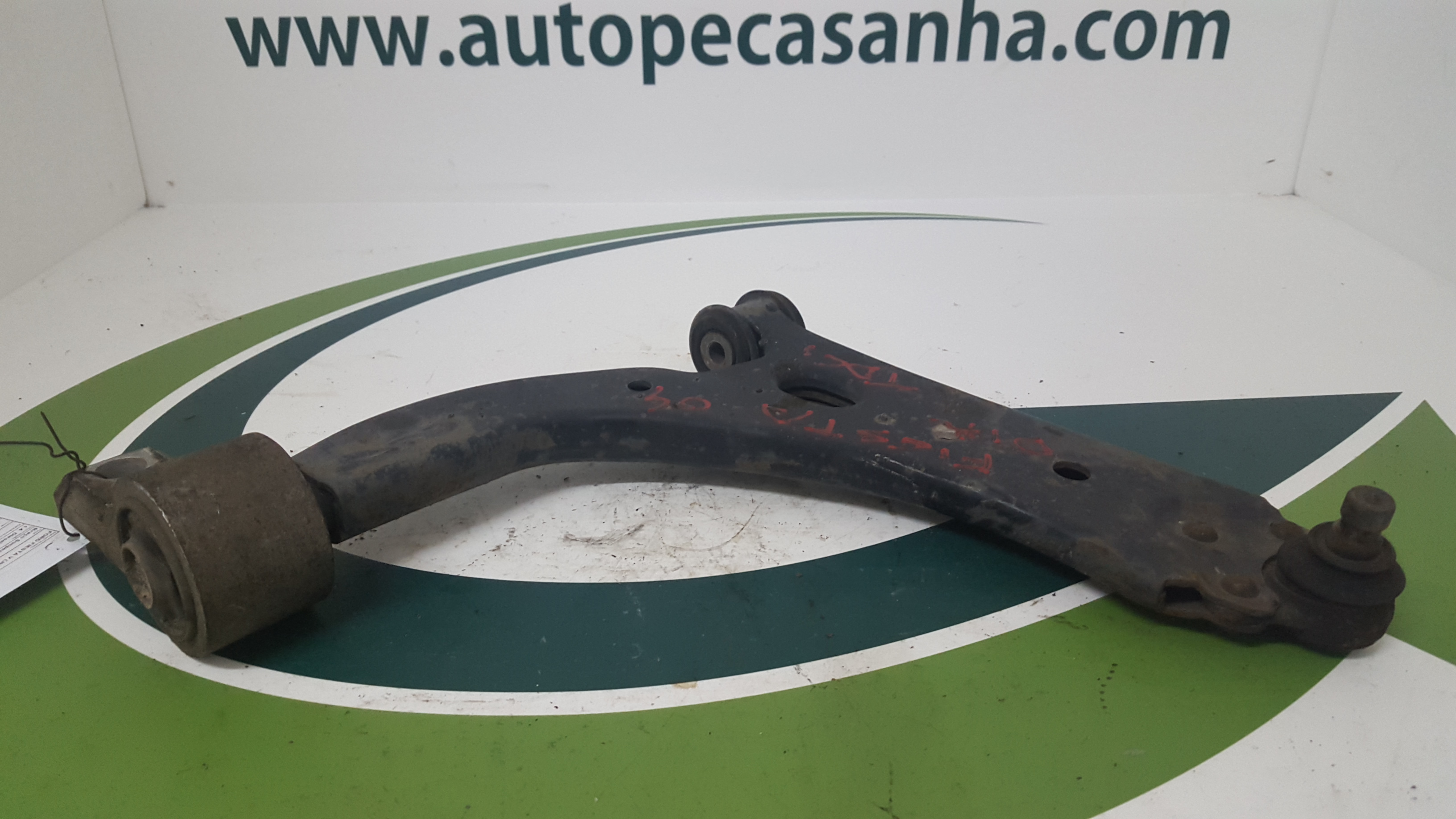 Braço Suspensão Frente Dto FORD - ID S_40302