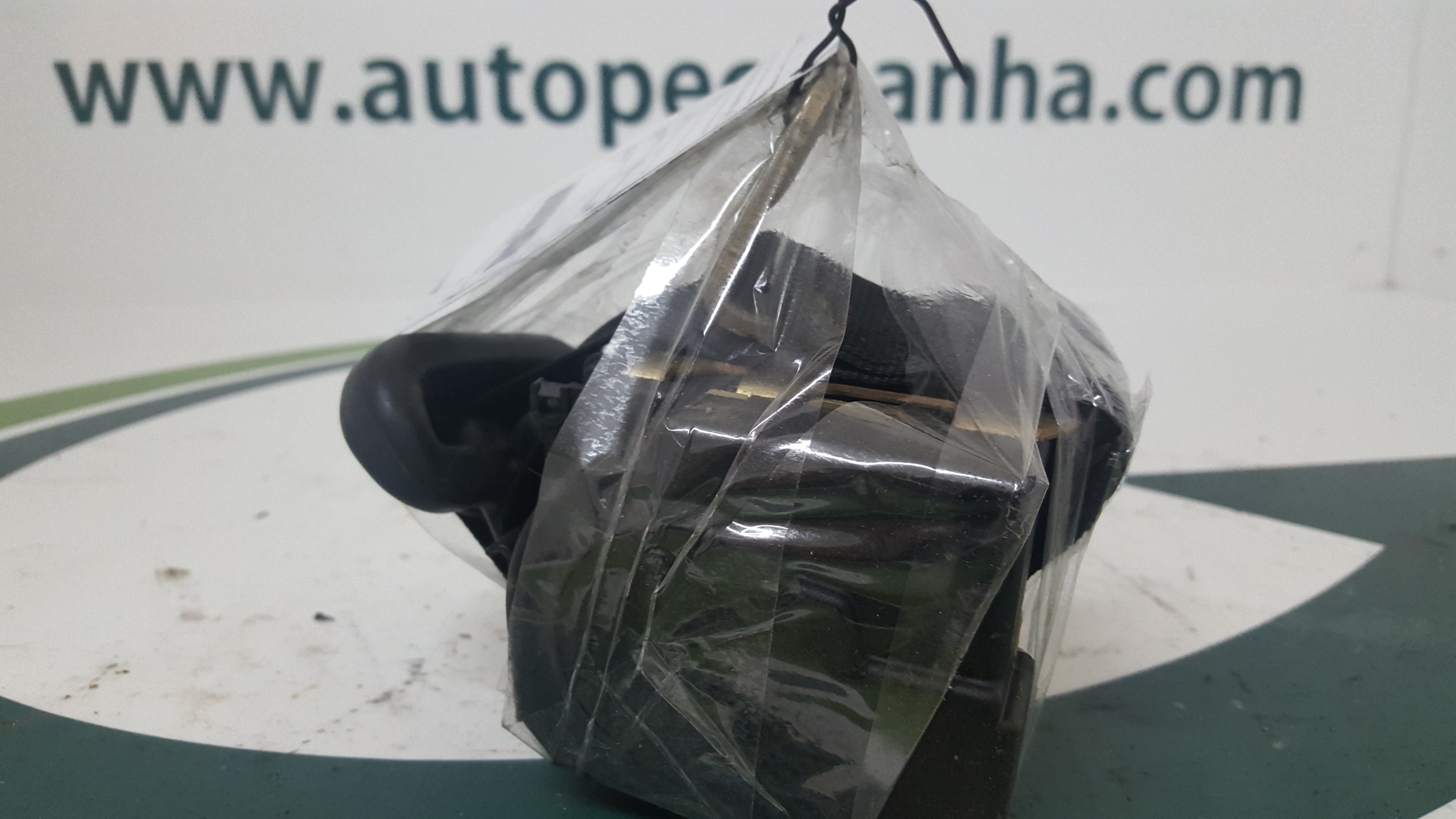 Cinto Trás Esq MERCEDES-BENZ C-CLASS (W203) | 00 - 07 Imagem-1