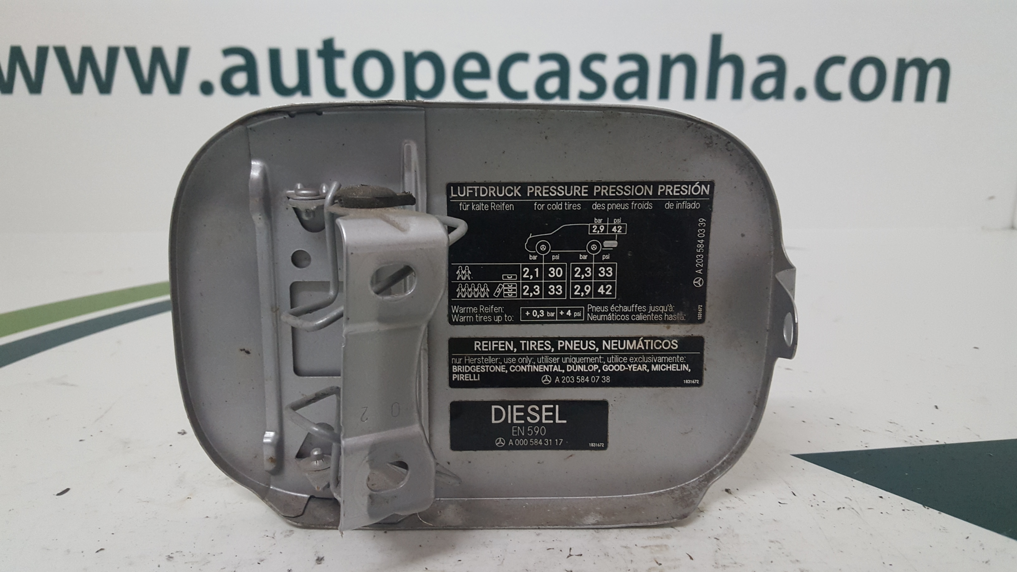 Tampa Exterior de Combustivel MERCEDES-BENZ C-CLASS (W203) | 00 - 07 Imagem-1