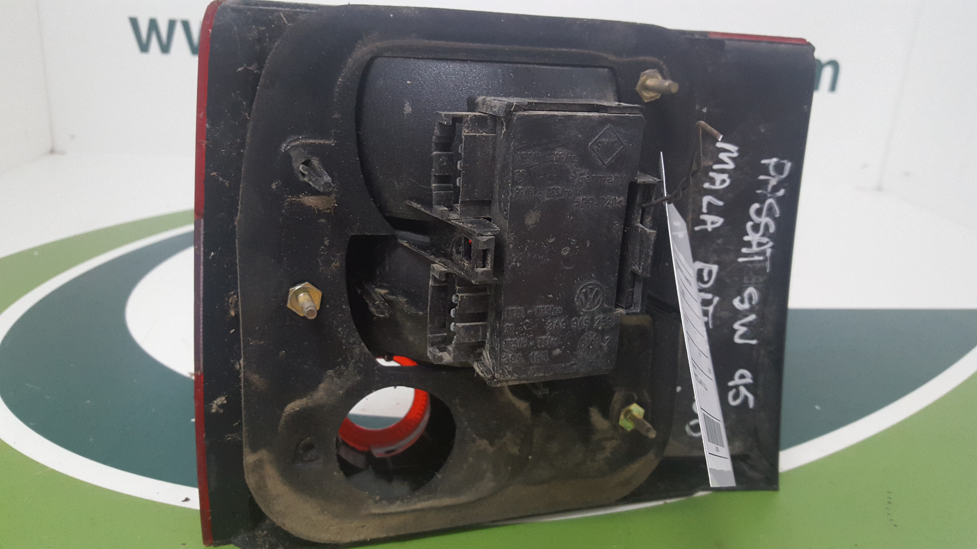 Farolim Stop Dto VOLKSWAGEN PASSAT Variant (3A5, 35I) | 88 - 97 Imagem-2