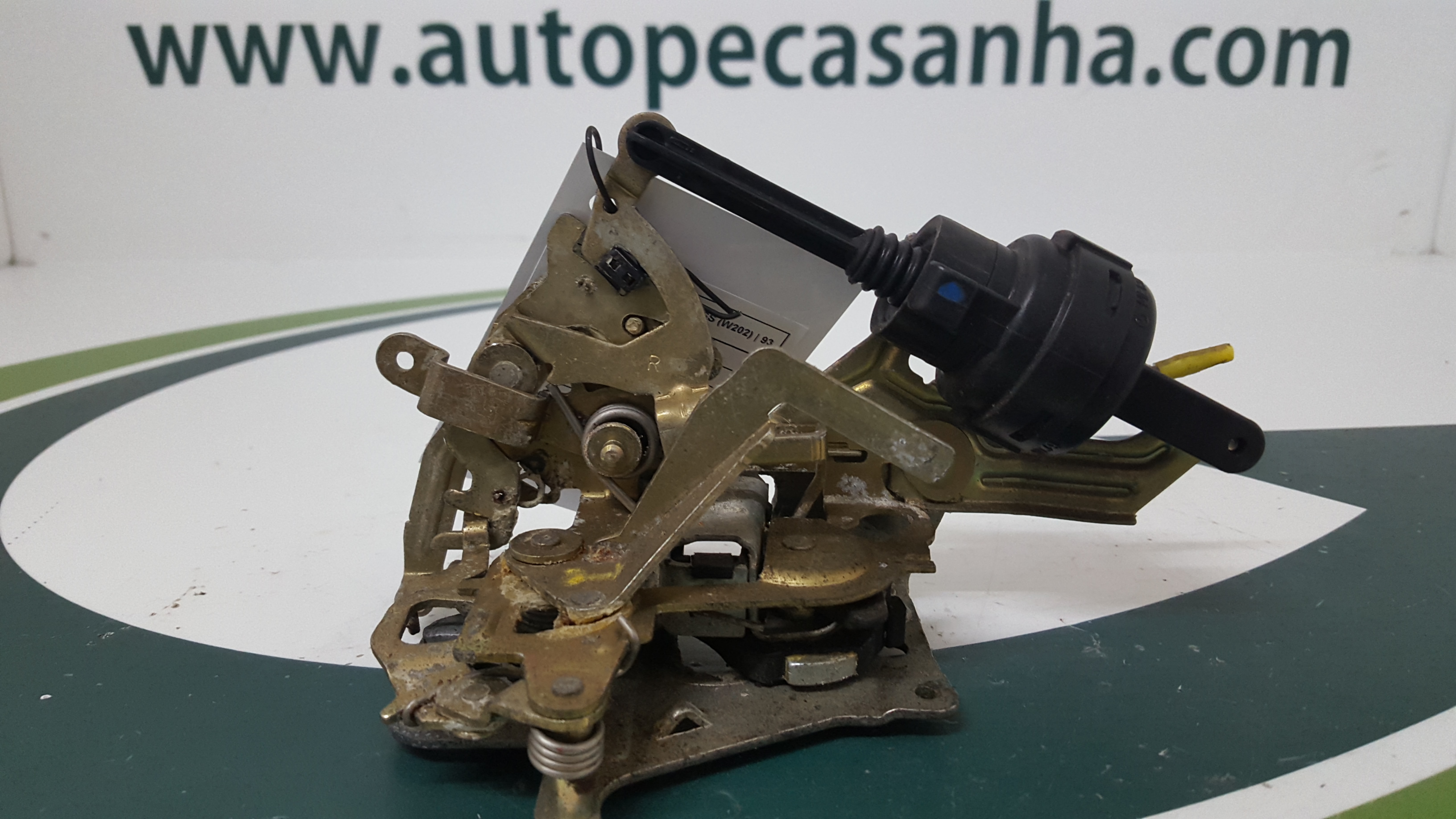 Fecho da Porta Trás Dto MERCEDES-BENZ - ID S_40463