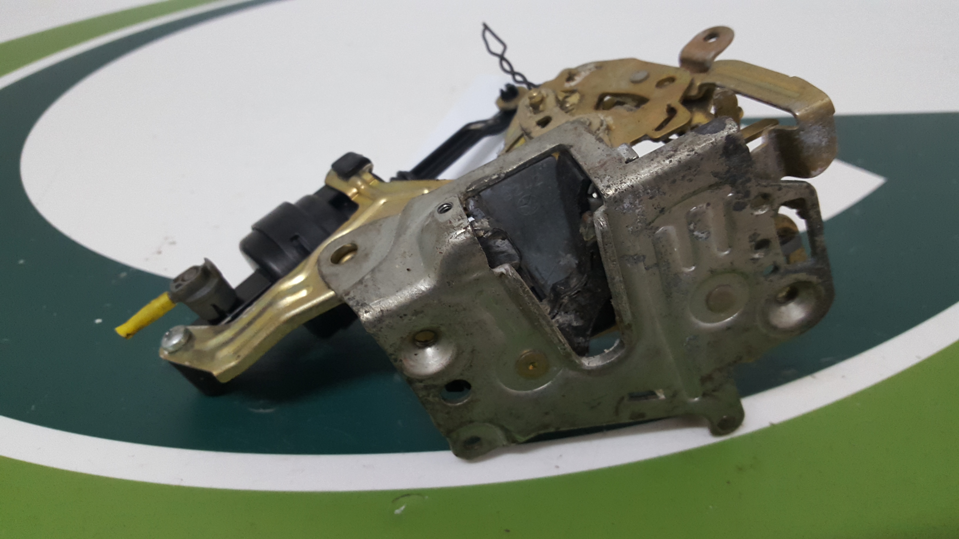 Fecho da Porta Trás Dto MERCEDES-BENZ C-CLASS (W202) | 93 - 00 Imagem-1