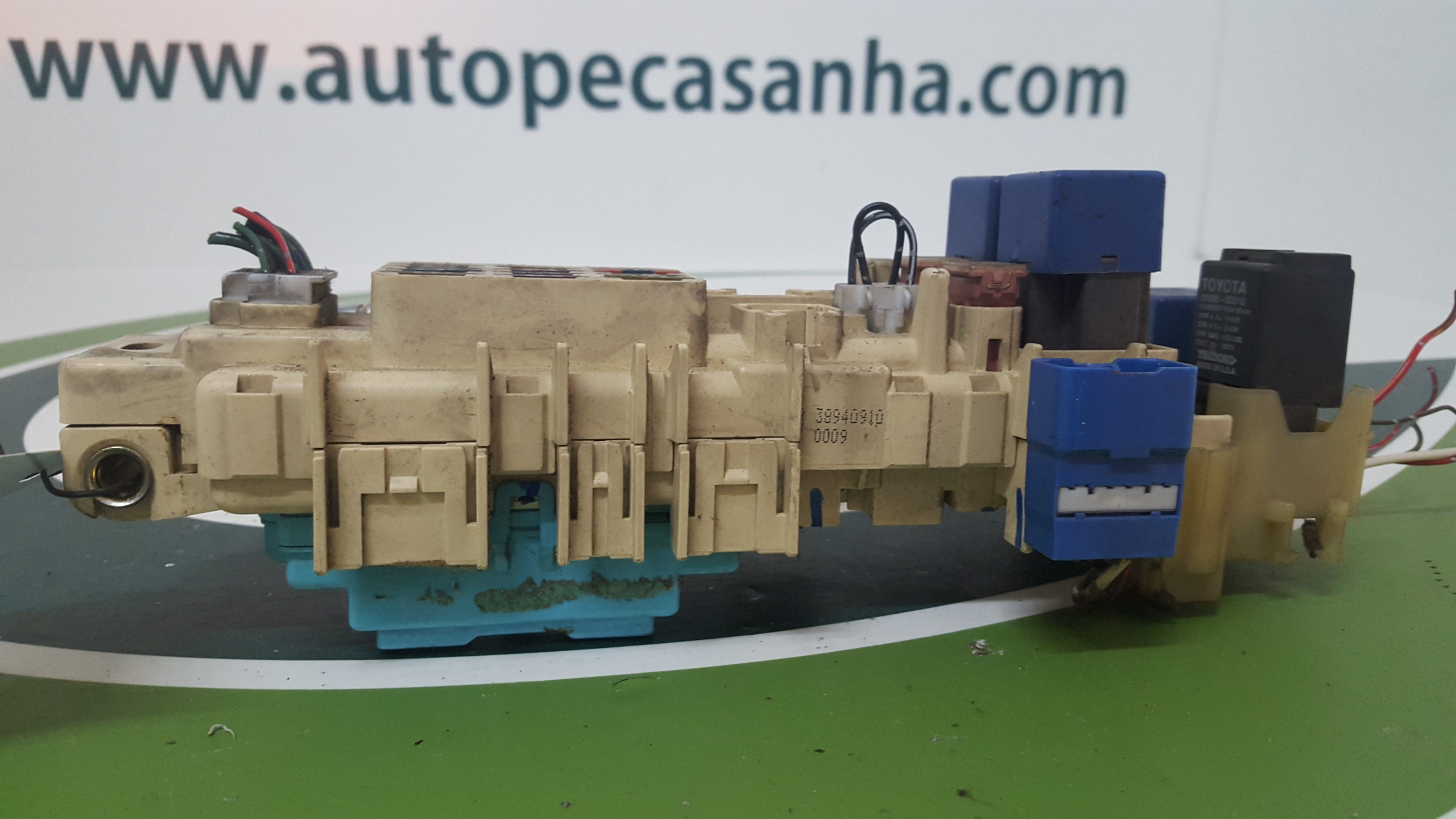 Caixa dos Fusíveis TOYOTA COROLLA (_E10_) | 91 - 99 Imagem-1