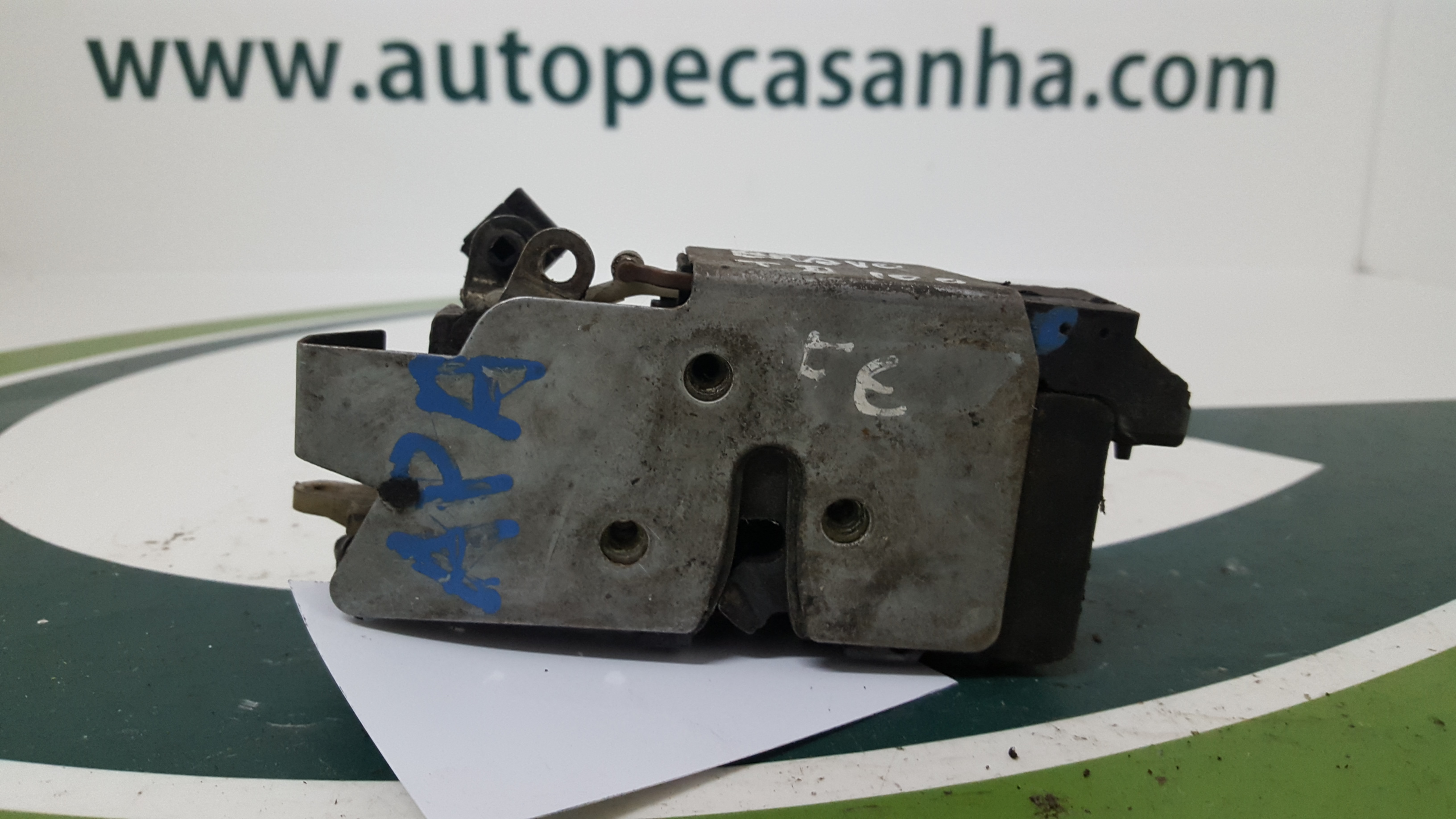 Fecho da Porta Frente Esq FIAT - ID S_40788