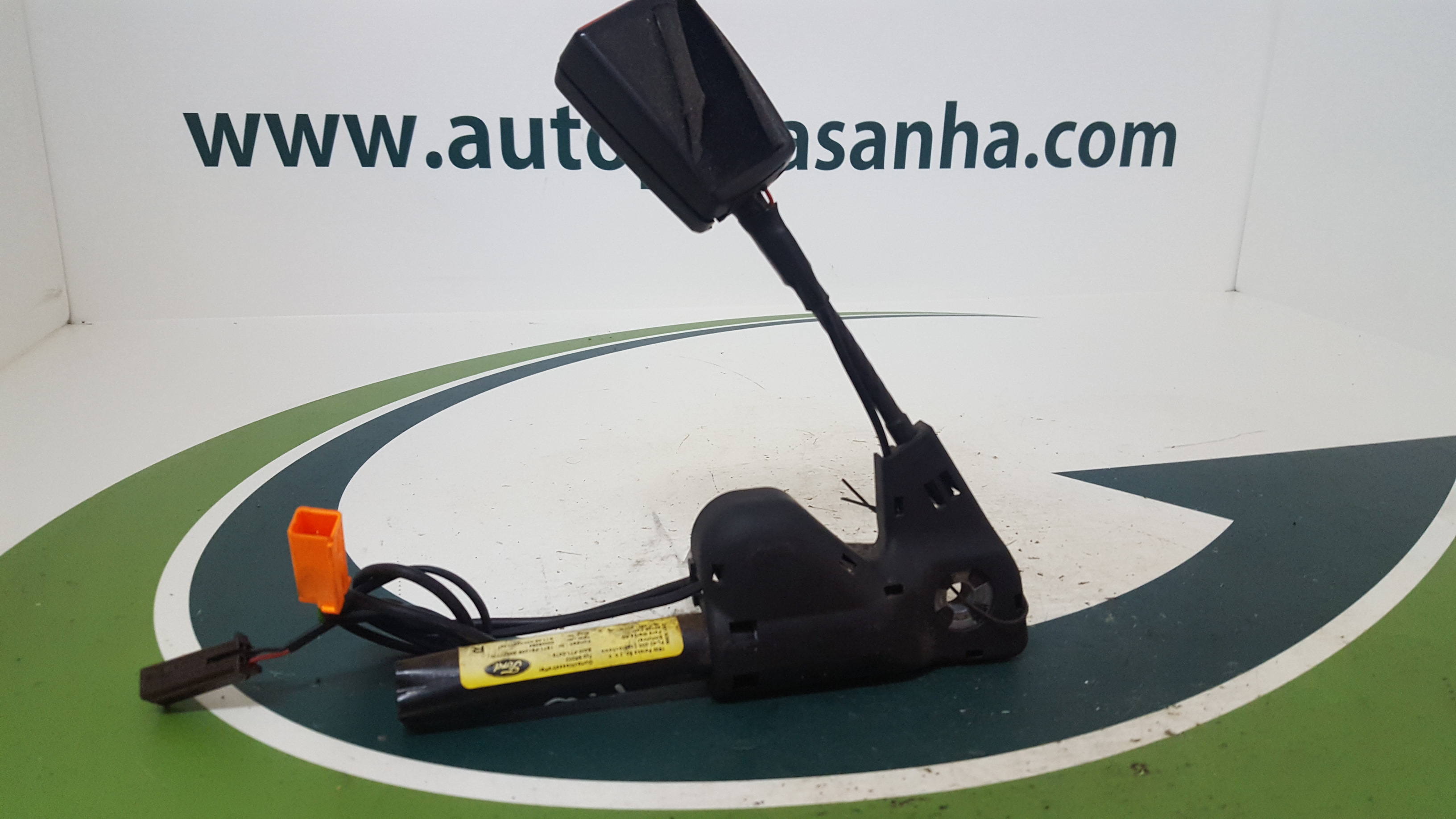 Engate Cinto Frente Dto FORD - ID S_41751