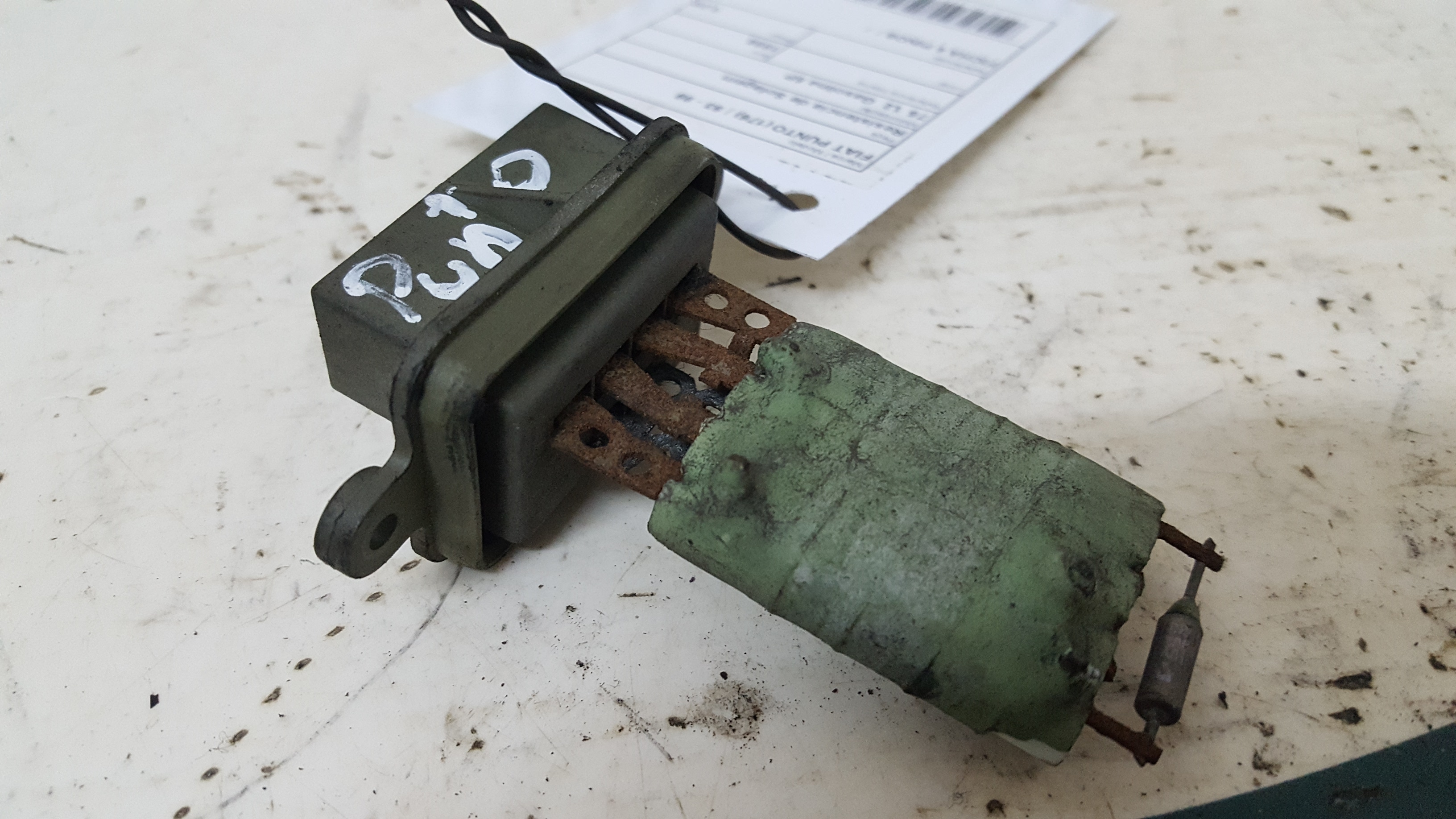 Resistencia de Sofagem FIAT PUNTO (176_) | 93 - 99 Imagem-1