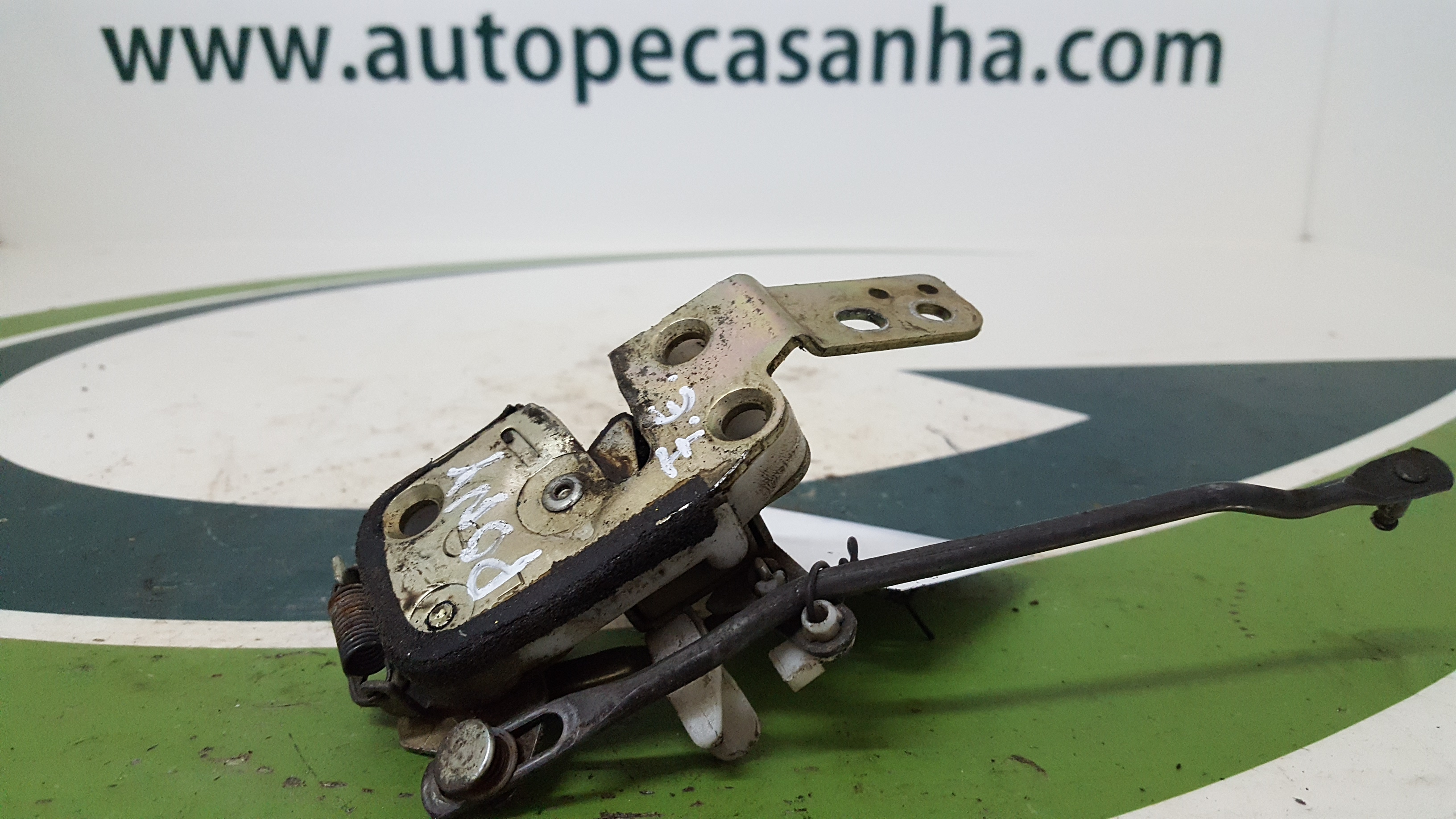 Fecho da Porta Frente Esq HYUNDAI - ID S_42111