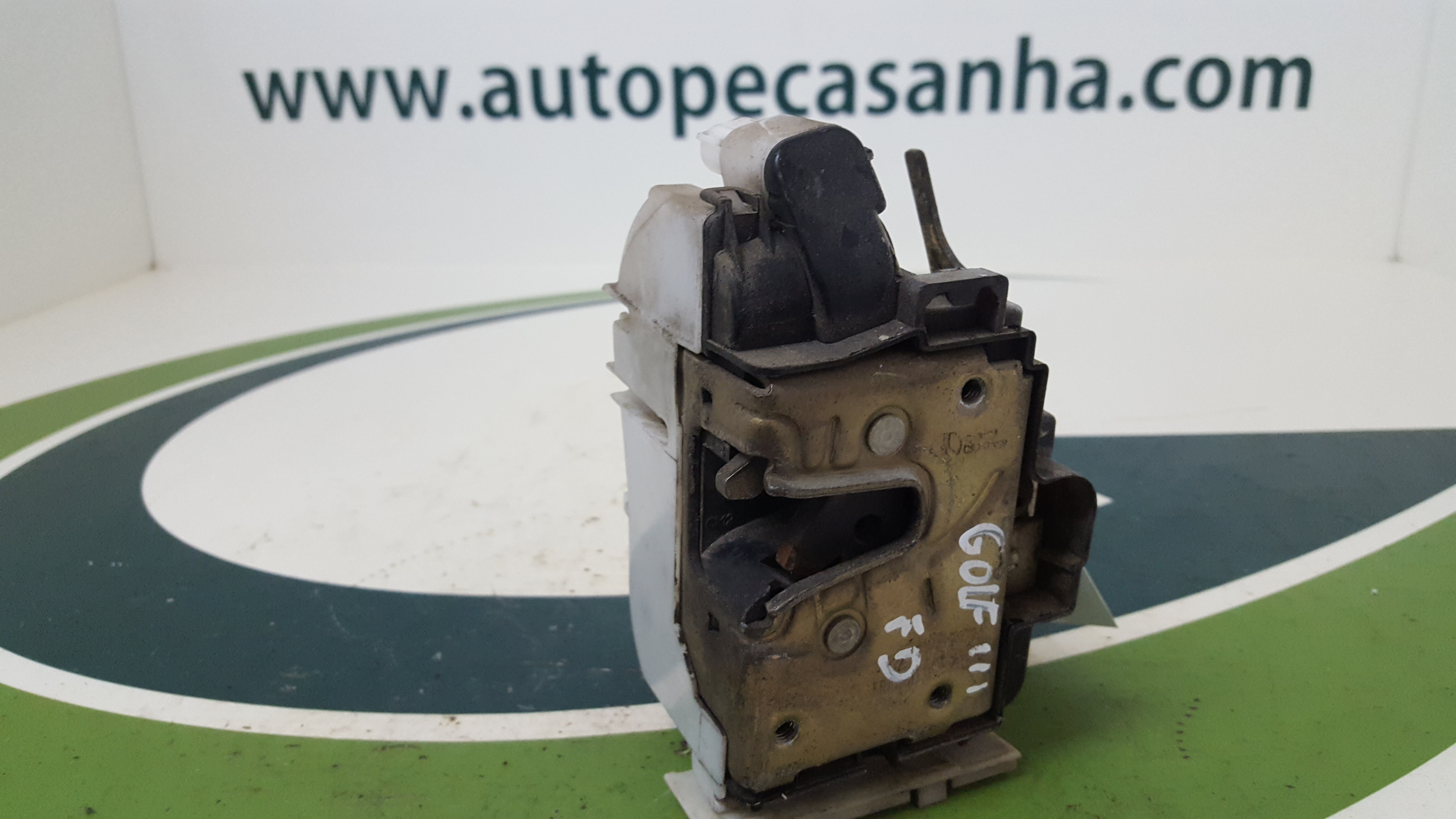 Fecho da Porta Frente Dto VOLKSWAGEN - ID S_42171