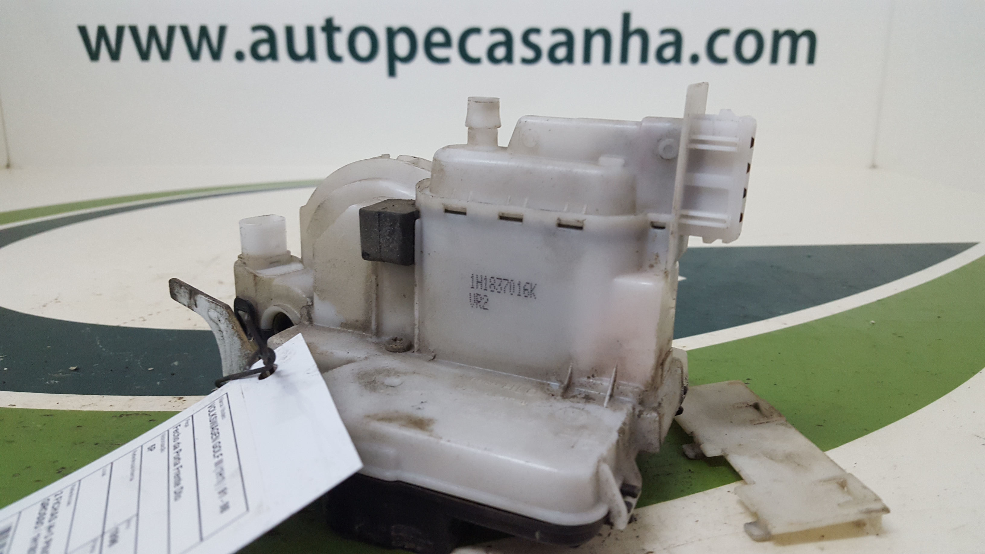 Fecho da Porta Frente Dto VOLKSWAGEN GOLF III (1H1) | 91 - 98 Imagem-2