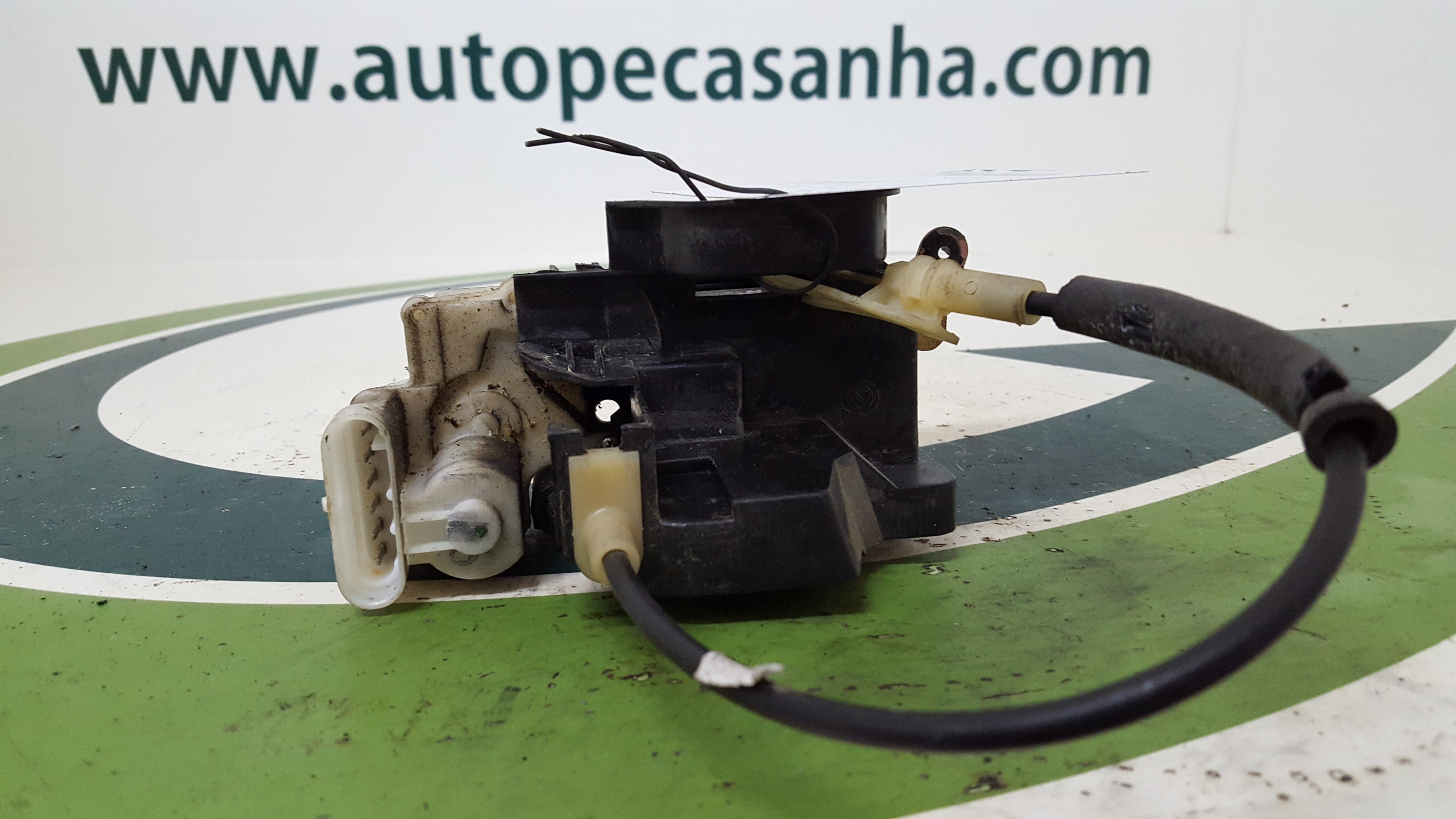 Fecho da Porta Frente Dto FIAT PALIO Weekend (178_) | 96 -  Imagem-1