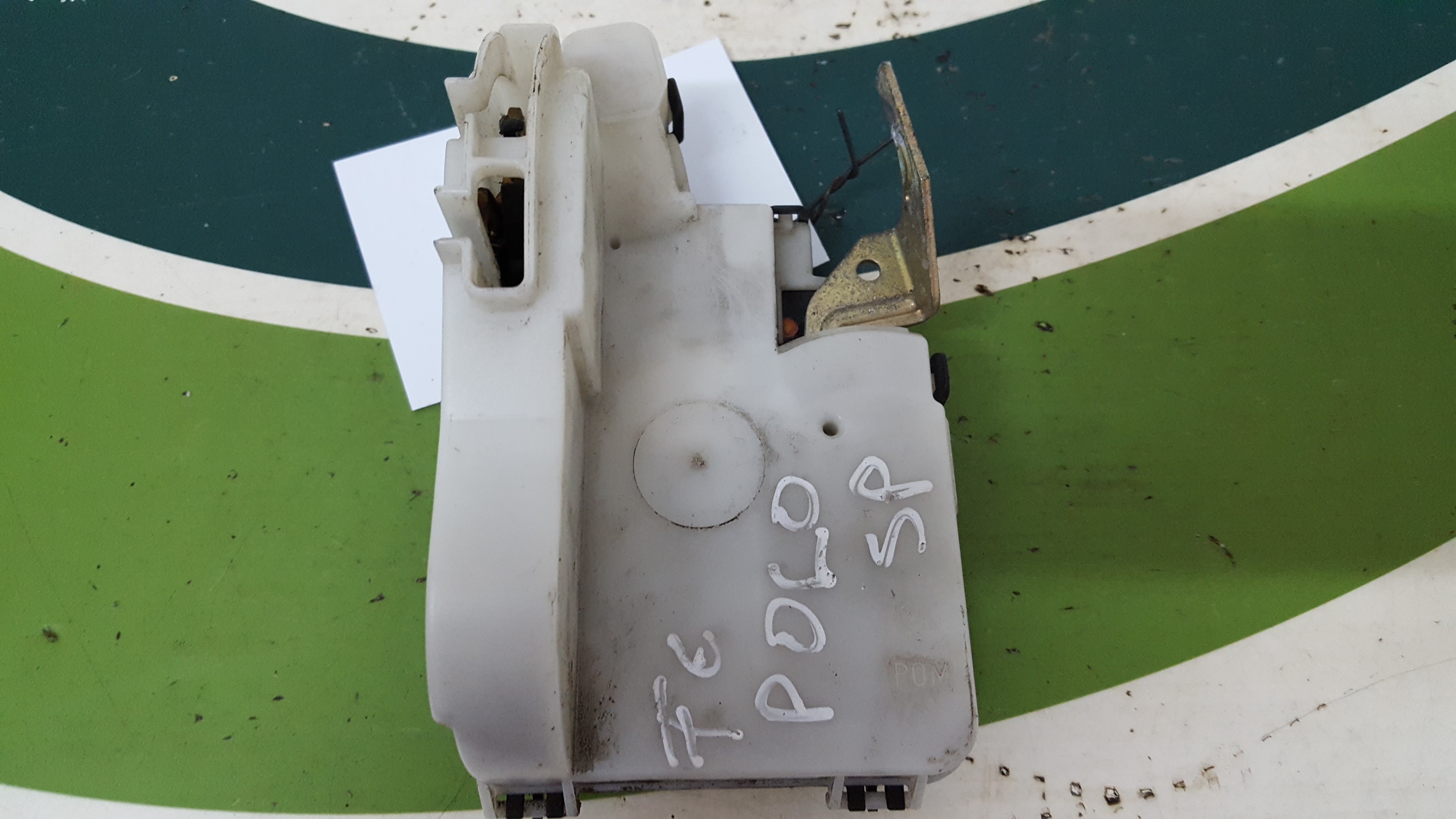 Fecho da Porta Frente Esq VOLKSWAGEN POLO (6N1) | 94 - 99 Imagem-2