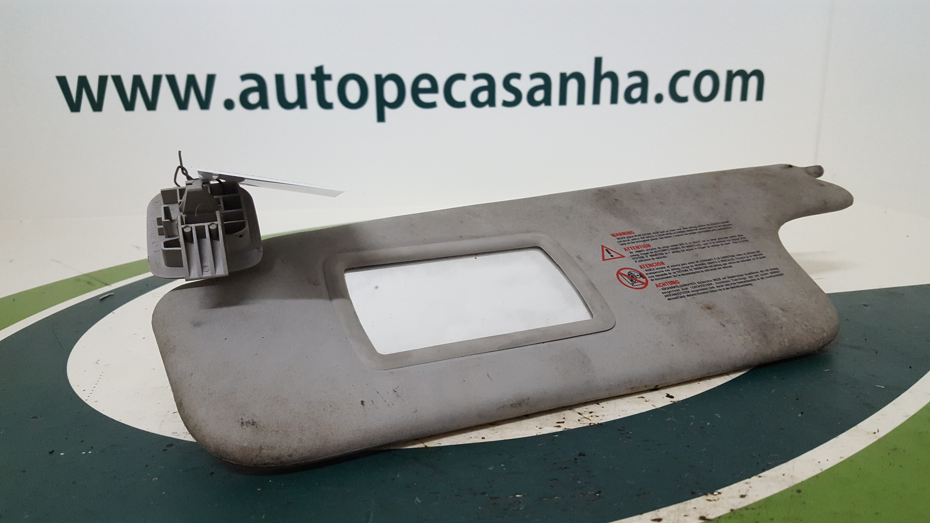 Pala de Sol Esq RENAULT - ID S_42882