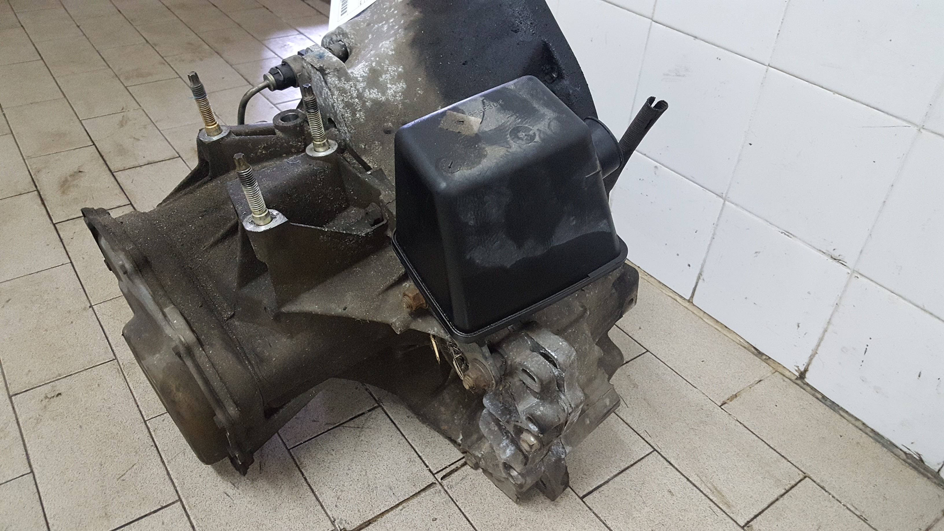 Caixa de Velocidades FORD FIESTA IV (JA_, JB_) | 95 - 02 Imagem-2