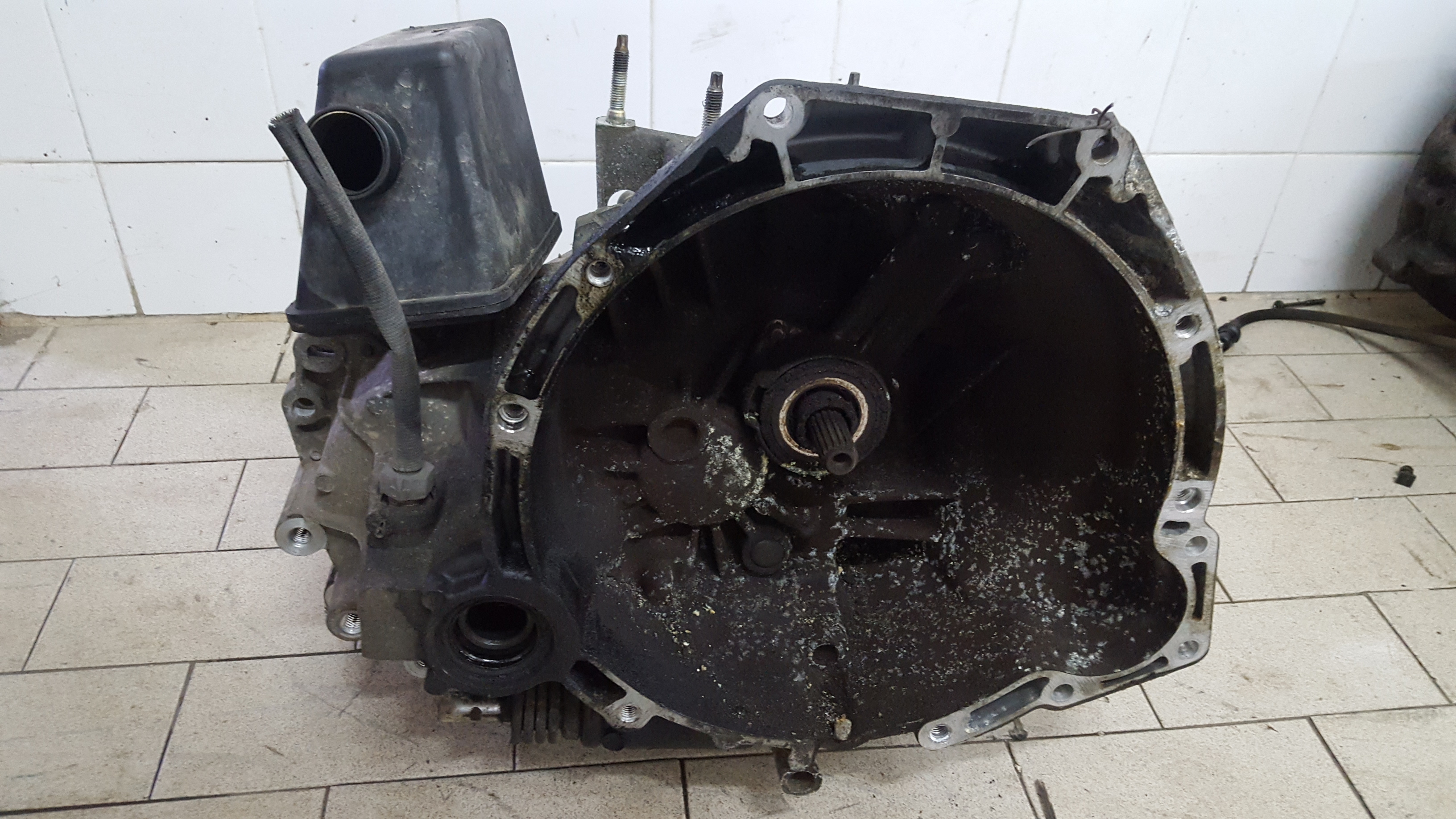 Caixa de Velocidades FORD FIESTA IV (JA_, JB_) | 95 - 02 Imagem-3