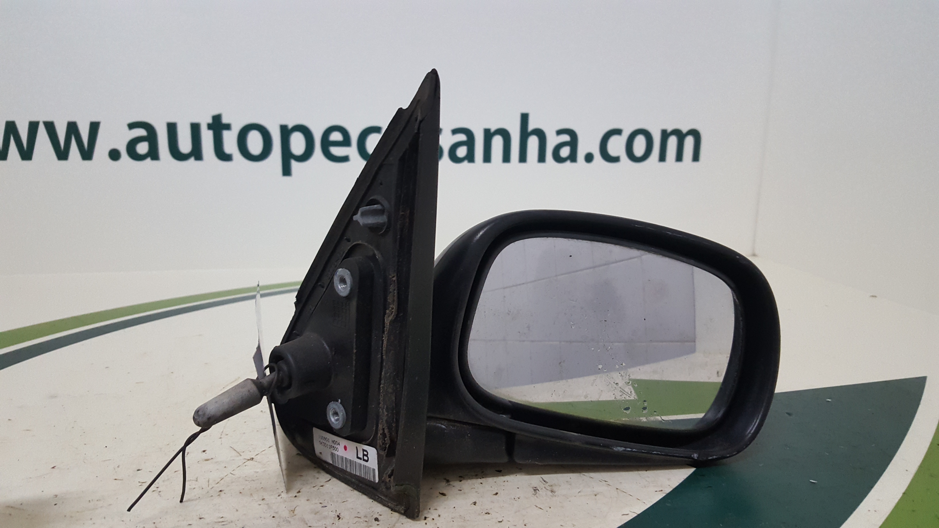 Espelho Retrovisor Dto NISSAN - ID S_43311