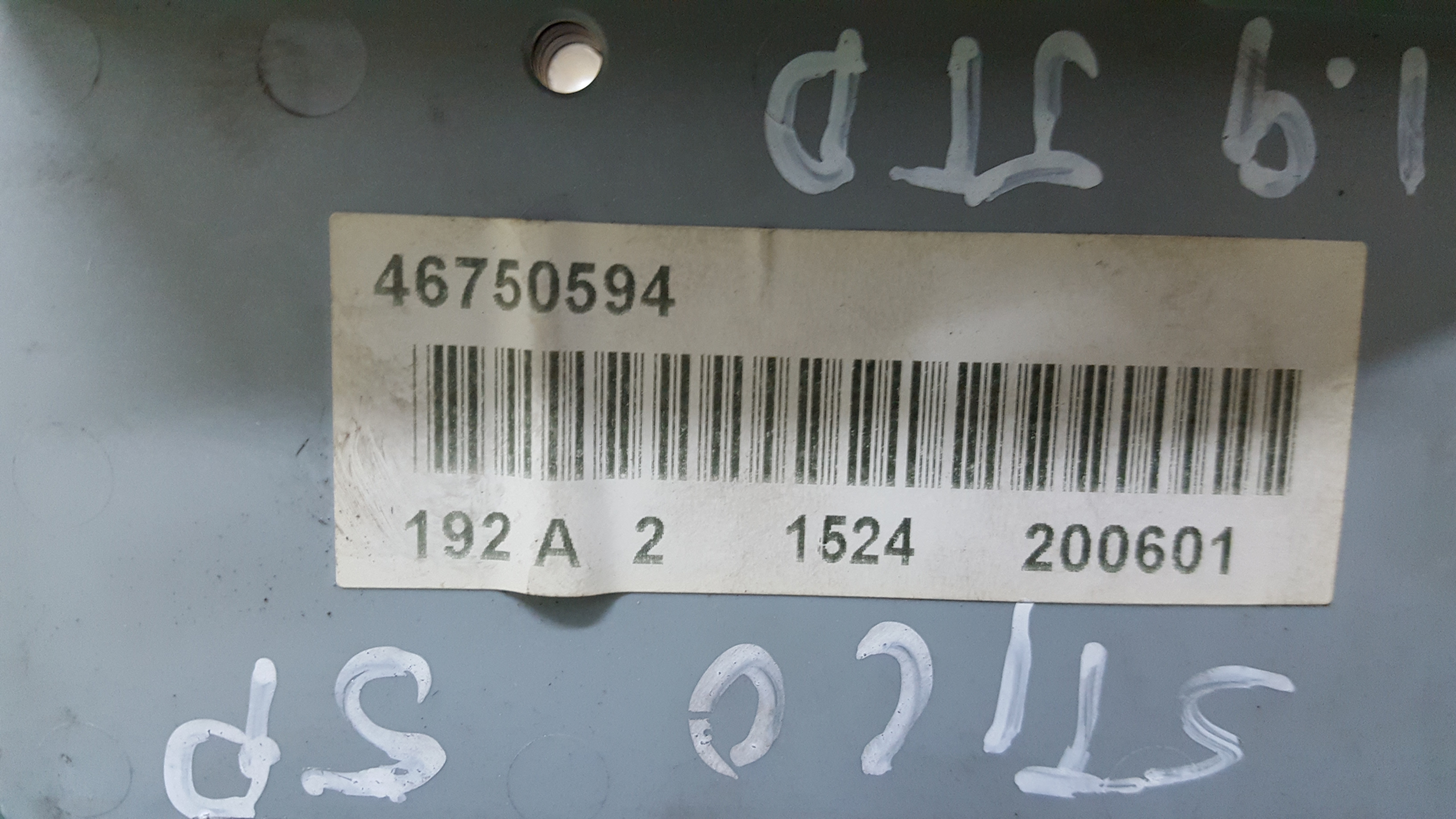 Caixa dos Fusíveis FIAT STILO (192_) | 01 - 10 Imagem-3