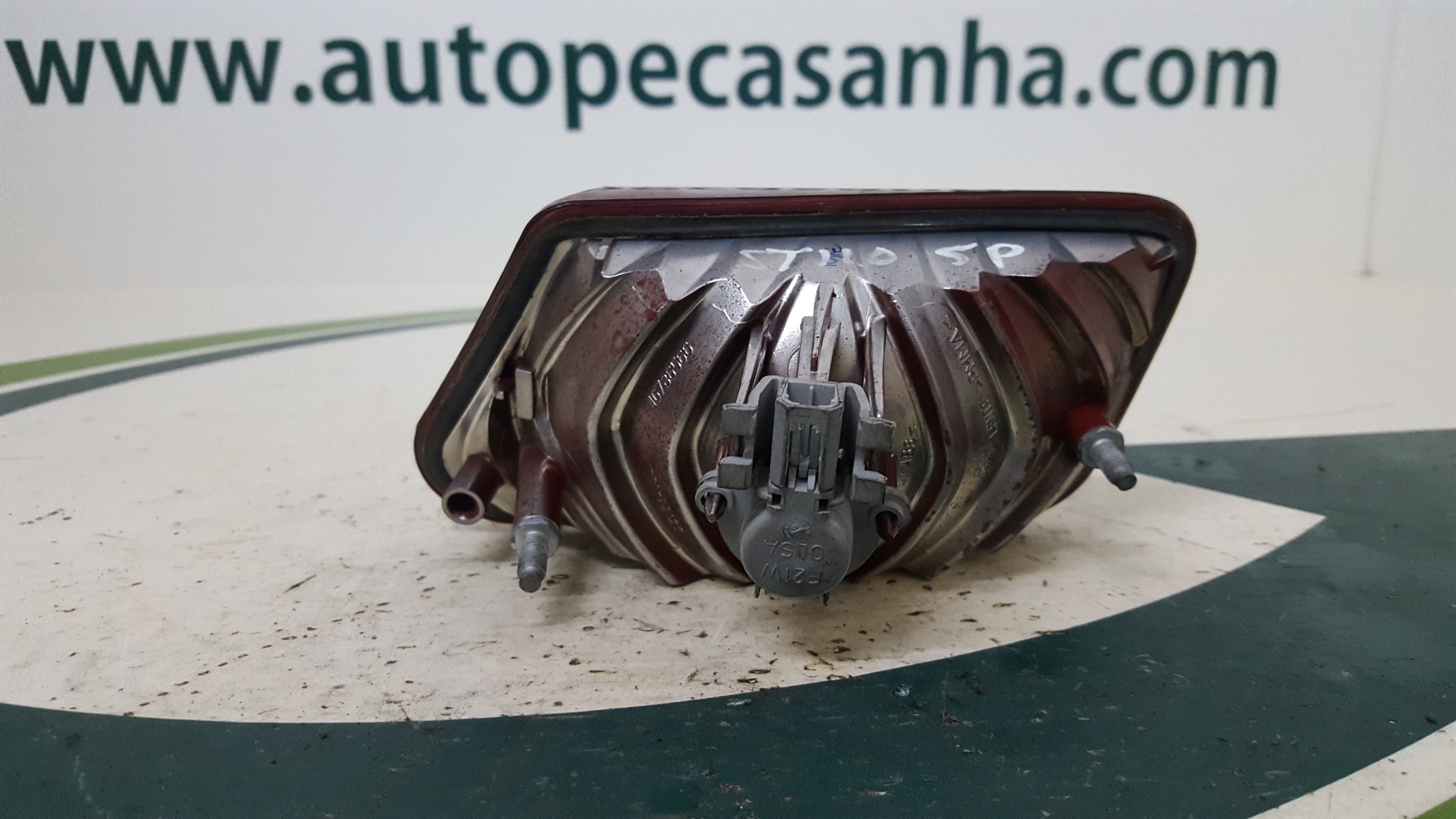 Farolim Mala FIAT STILO (192_) | 01 - 10 Imagem-1