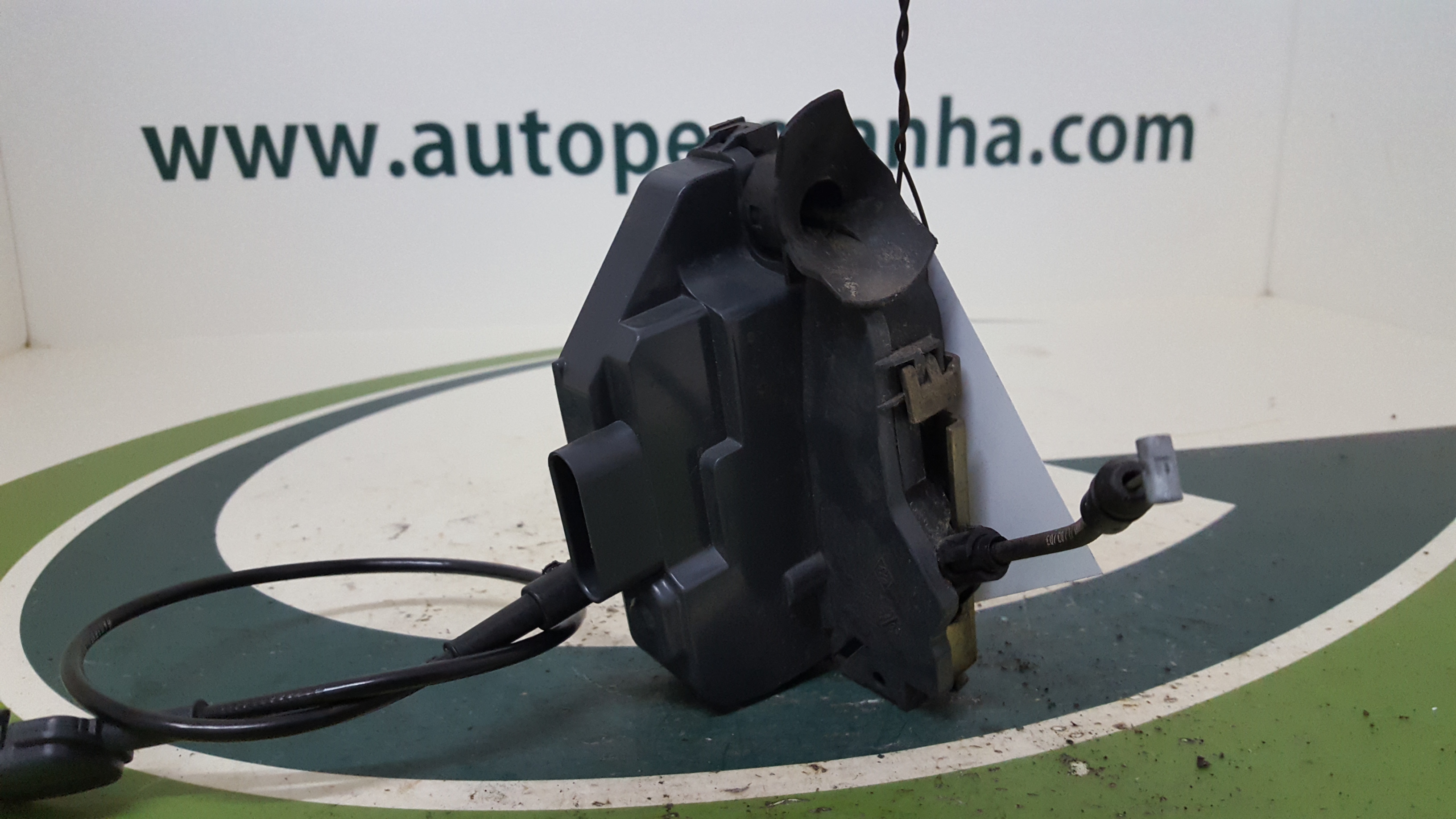 Fecho da Porta Frente Esq RENAULT MEGANE II (BM0/1_, CM0/1_) | 01 - 12 Imagem-1