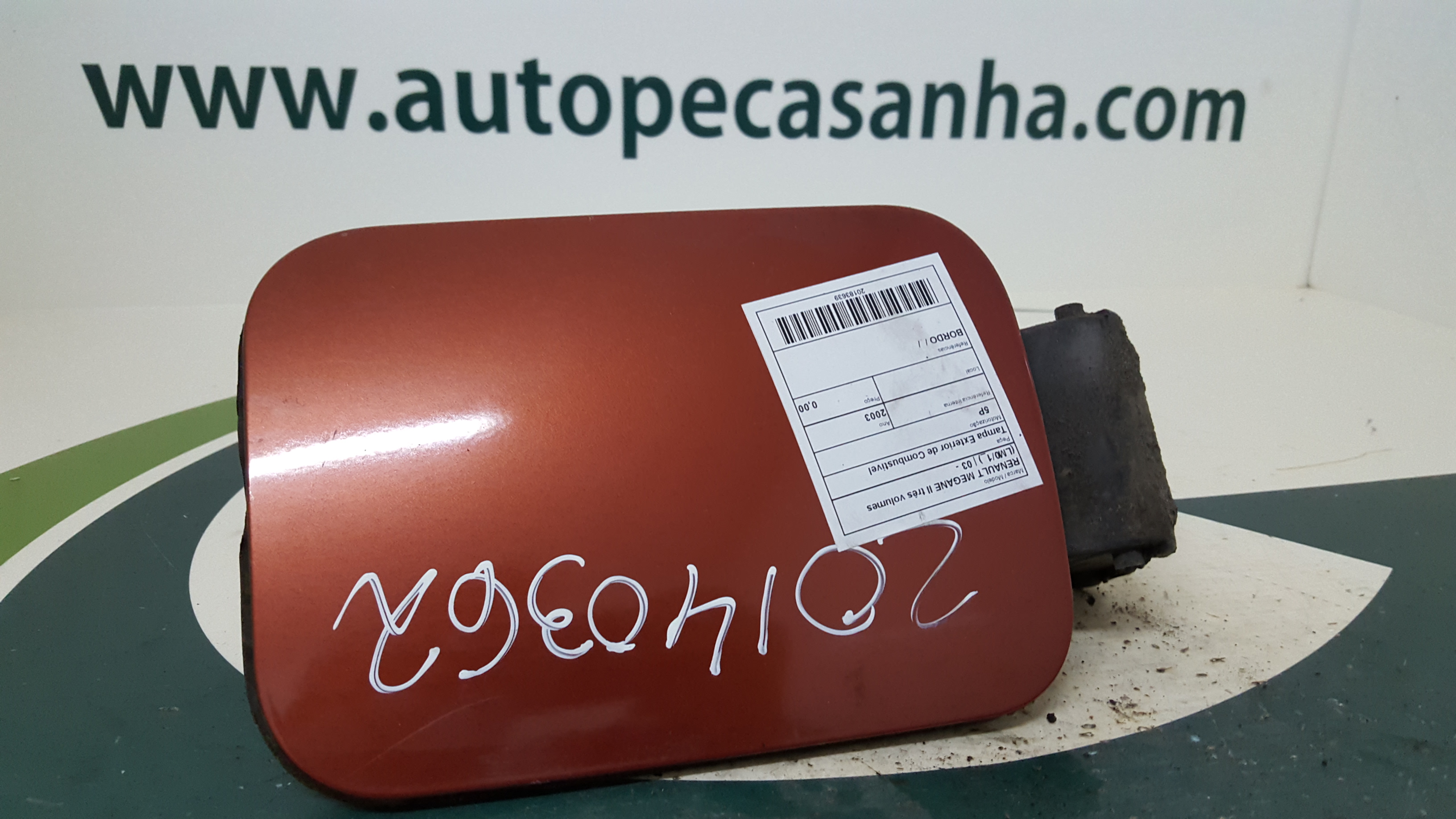 Tampa Exterior de Combustivel RENAULT - ID S_43638
