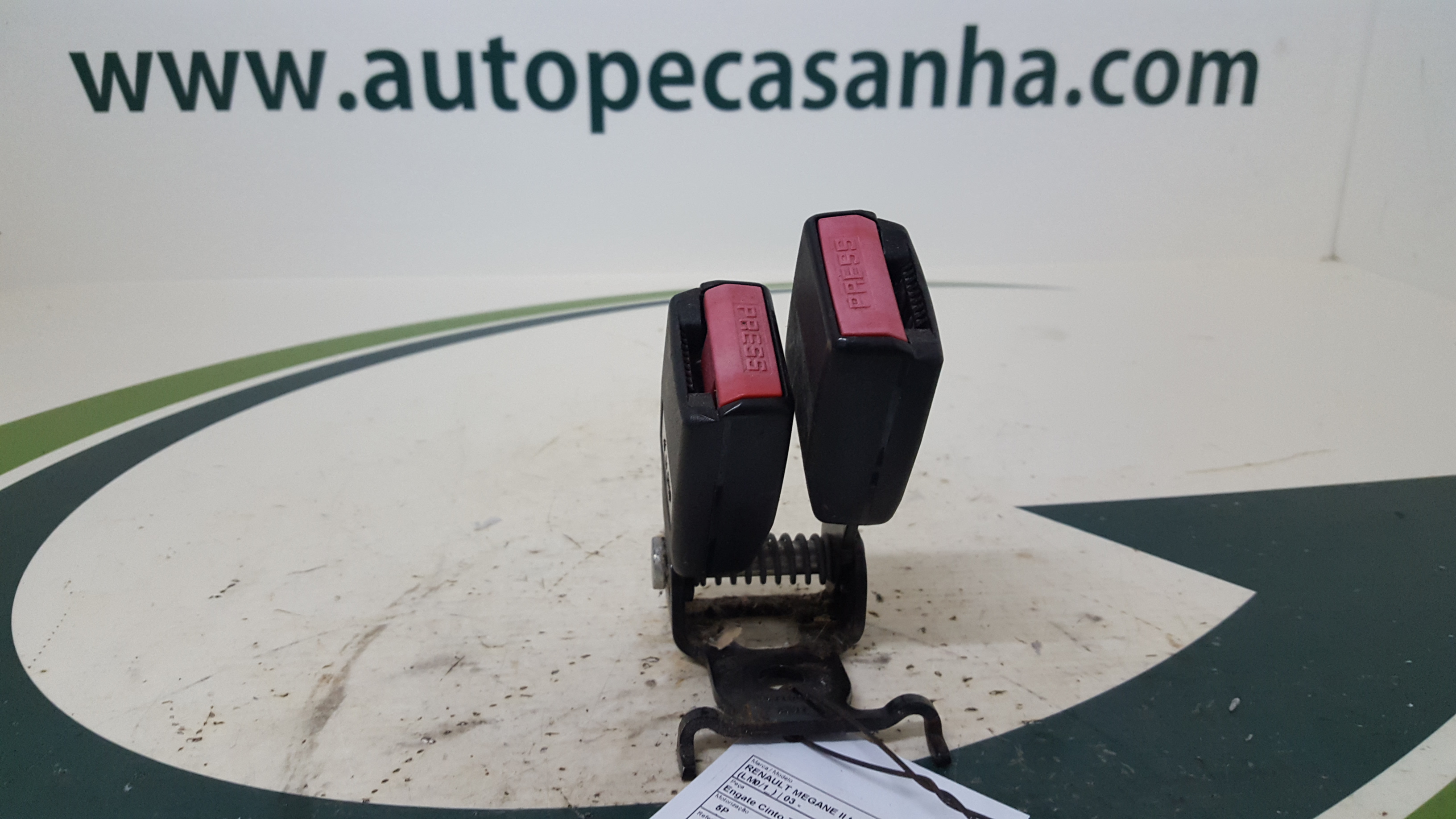 Engate Cinto Trás Dto RENAULT - ID S_43947