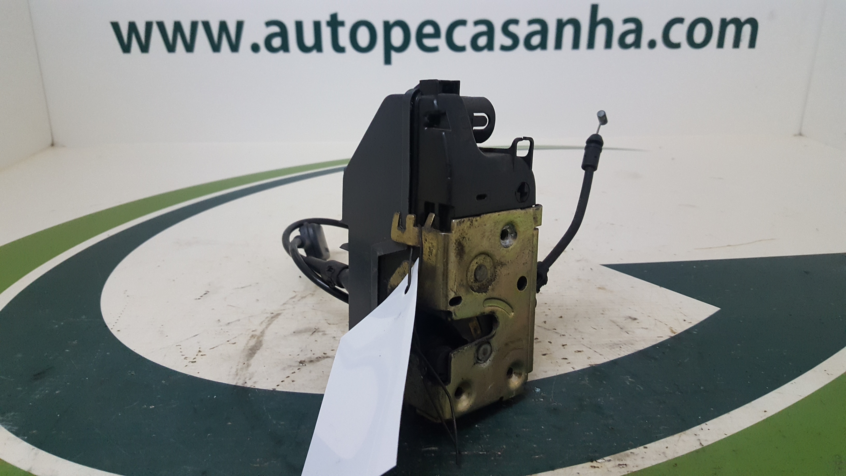 Fecho da Porta Frente Dto RENAULT - ID S_43951