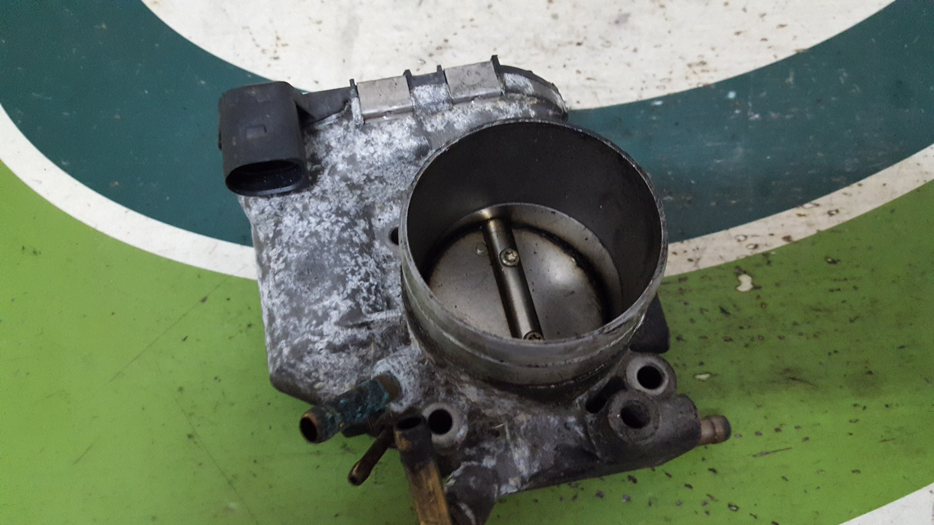 Borboleta de Admissão VOLKSWAGEN PASSAT Variant (3B6) | 00 - 05 Imagem-3