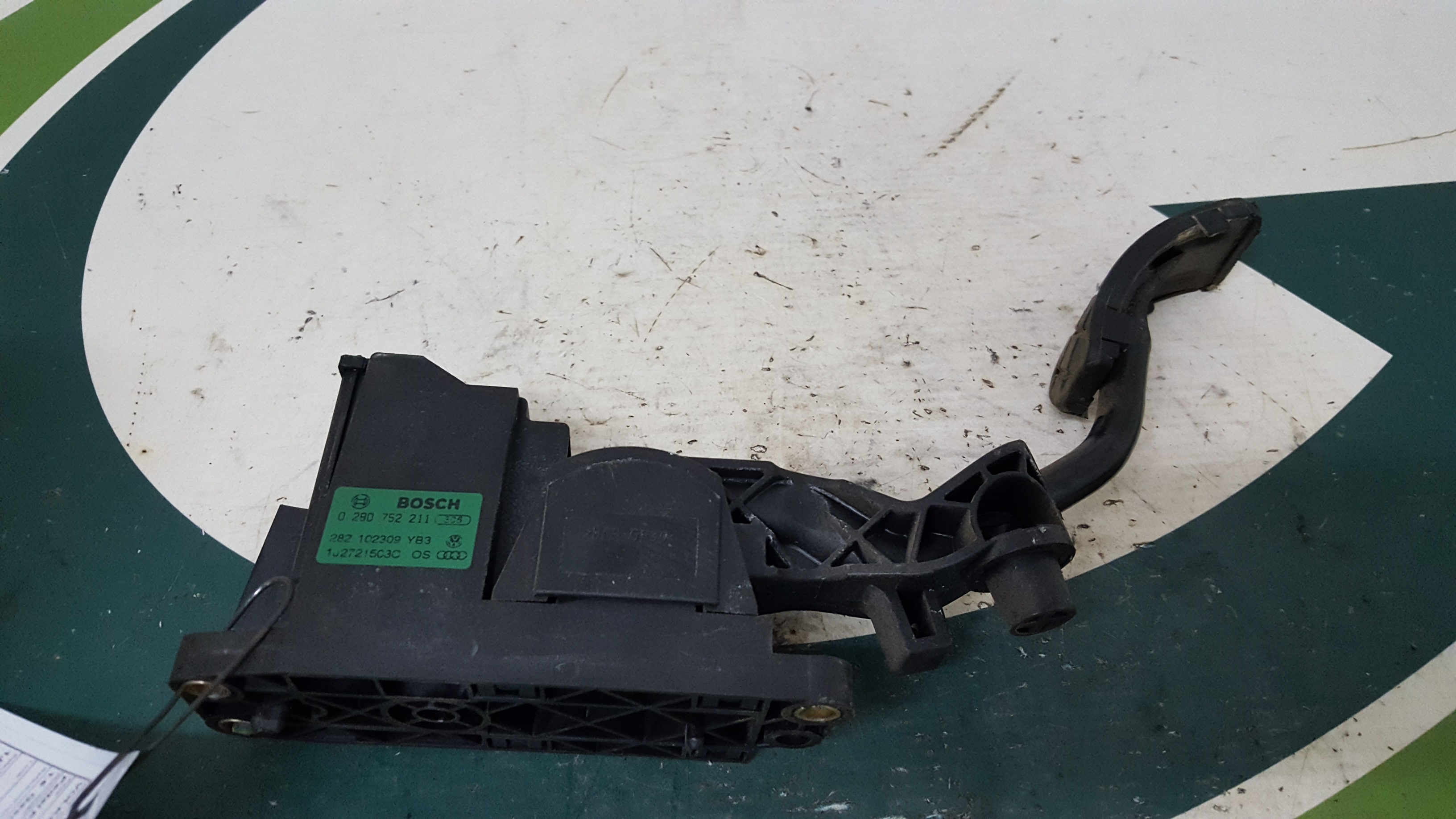 Pedal Potenciometro Acelerador VOLKSWAGEN GOLF IV (1J1) | 97 - 07 Imagem-1