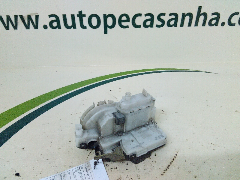 Fecho da Porta Frente Dto VOLKSWAGEN - ID S_45028