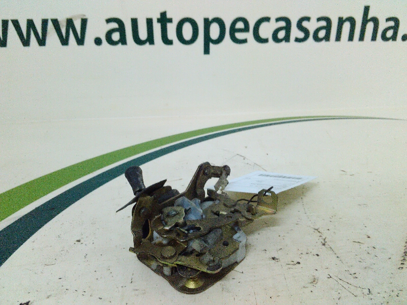 Fecho da Porta Frente Esq NISSAN - ID S_45178