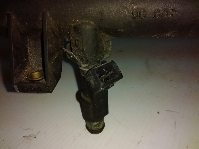 Rampa de Injeção PEUGEOT 307 (3A/C) | 00 - 12 Imagem-3