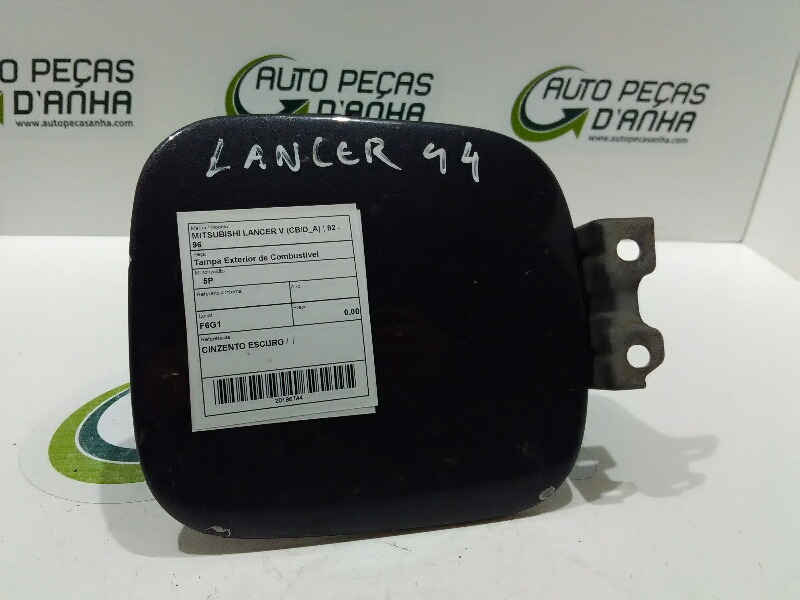 Tampa Exterior de Combustivel MITSUBISHI - ID S_46743