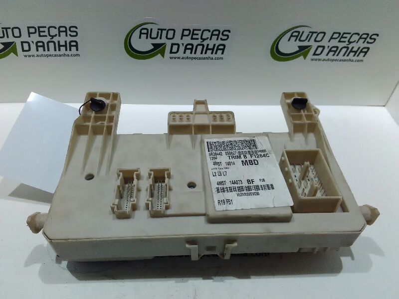 Caixa dos Fusíveis FORD FOCUS II (DA_, HCP, DP) | 04 - 13 Imagem-1